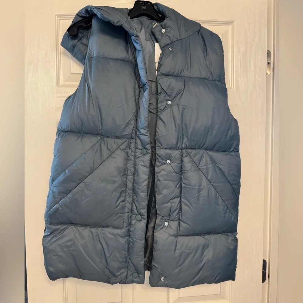 New - Zara’s girl’s vest - Picture 1 of 5